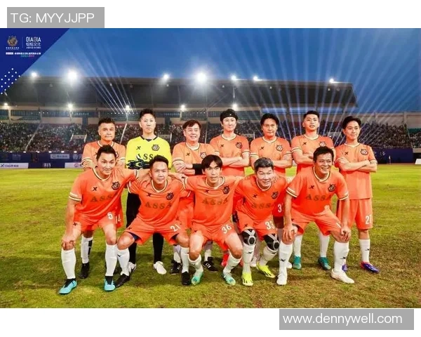 2B足球明星的成长之路与场上风采揭秘