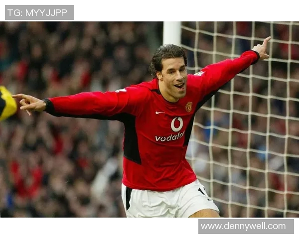 三零年代足球明星盘点及其对足球发展的影响分析 三零年代足球明星盘点及其对足球发展的影响分析